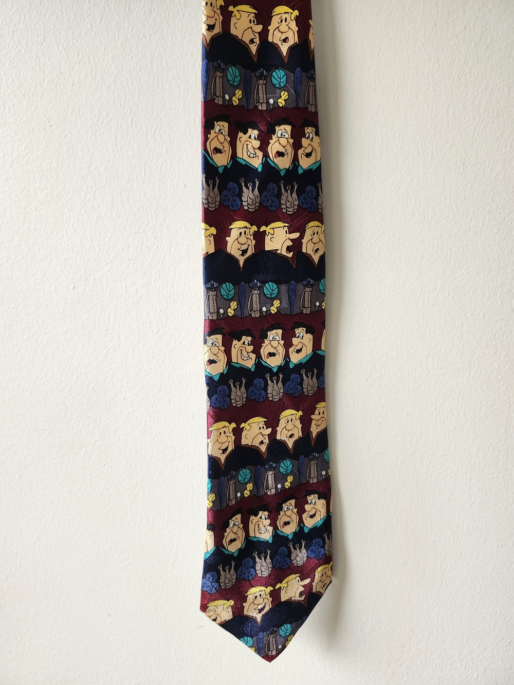 ✨️ Burgundy Flintstones Character-Print Men's Tie